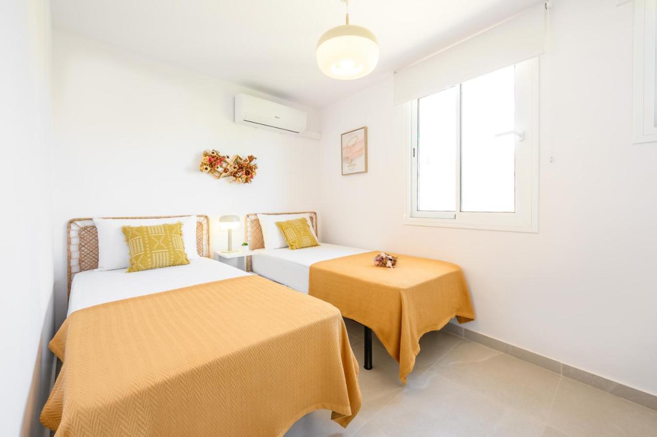 2 Bedroom, New, 1 Min To The Beach, City Center- Picasso By 10Tosea ฟูเอนฮิโรลา ภายนอก รูปภาพ